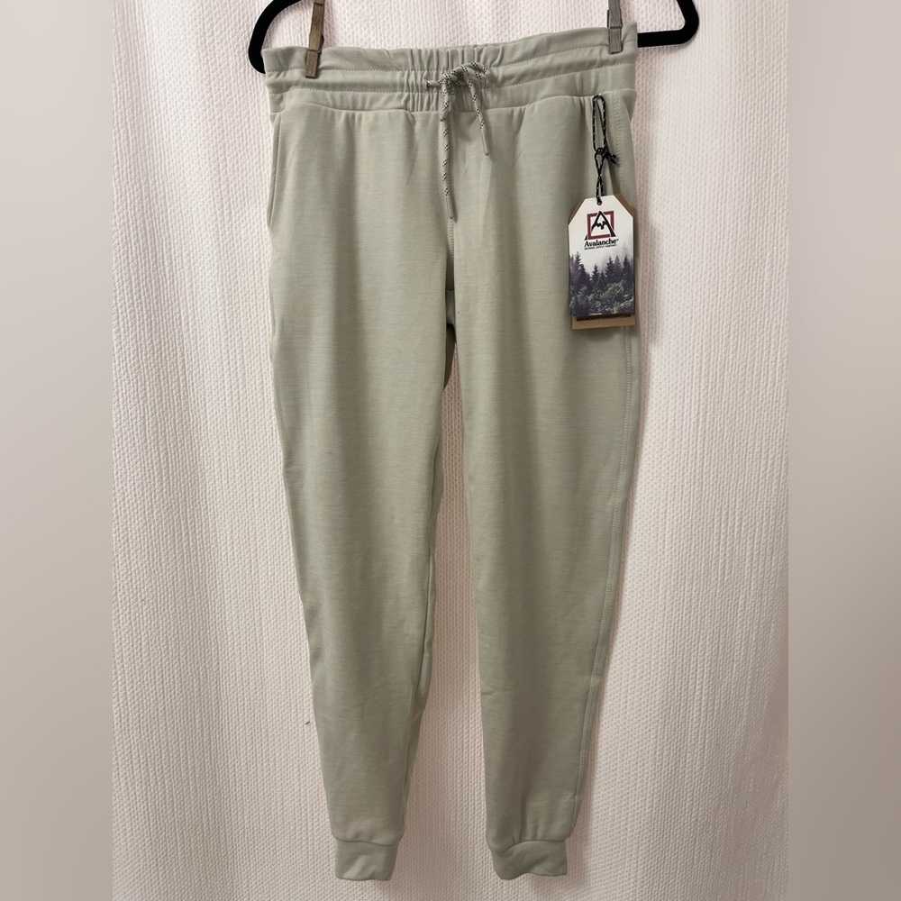 Avalanche Women’s Light Gray Joggers